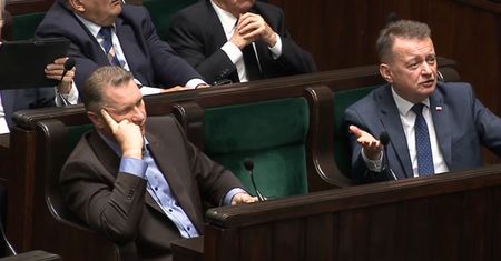 Błaszczak nie wytrzymał. Po tych słowach w ławach PiS zawrzało