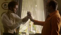 Robert Górski pomaga Adamowi Mickiewiczowi w spocie Orange na Kartę (wideo)