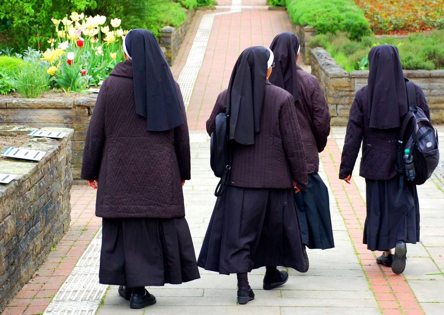 Tyle w Polsce zarabiają zakonnice. Lepiej usiądźcie