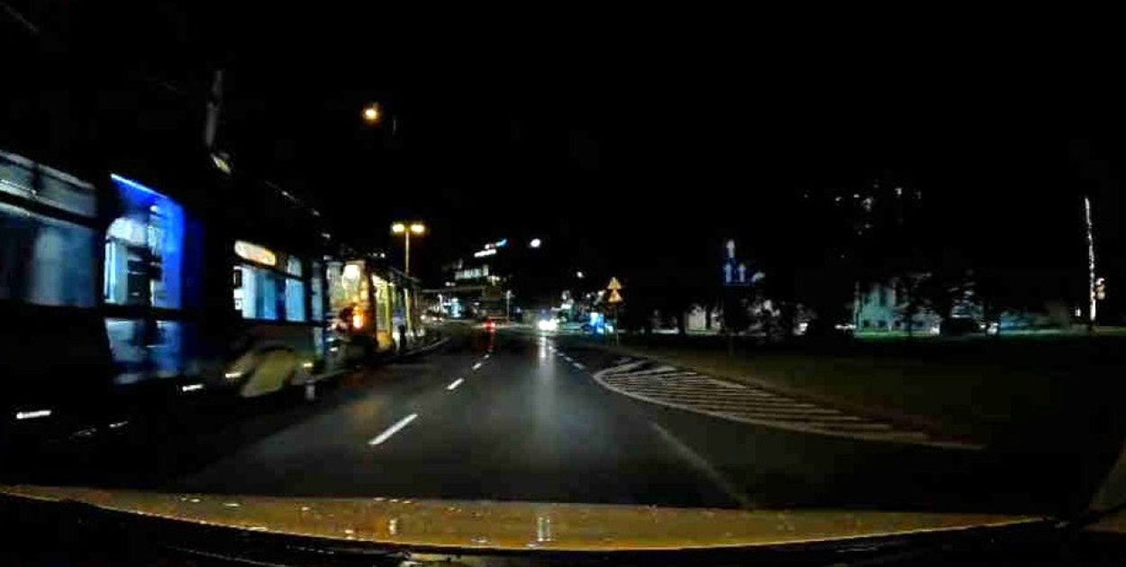 Toruń: Tramwaje stanęły. Znowu problem na torach