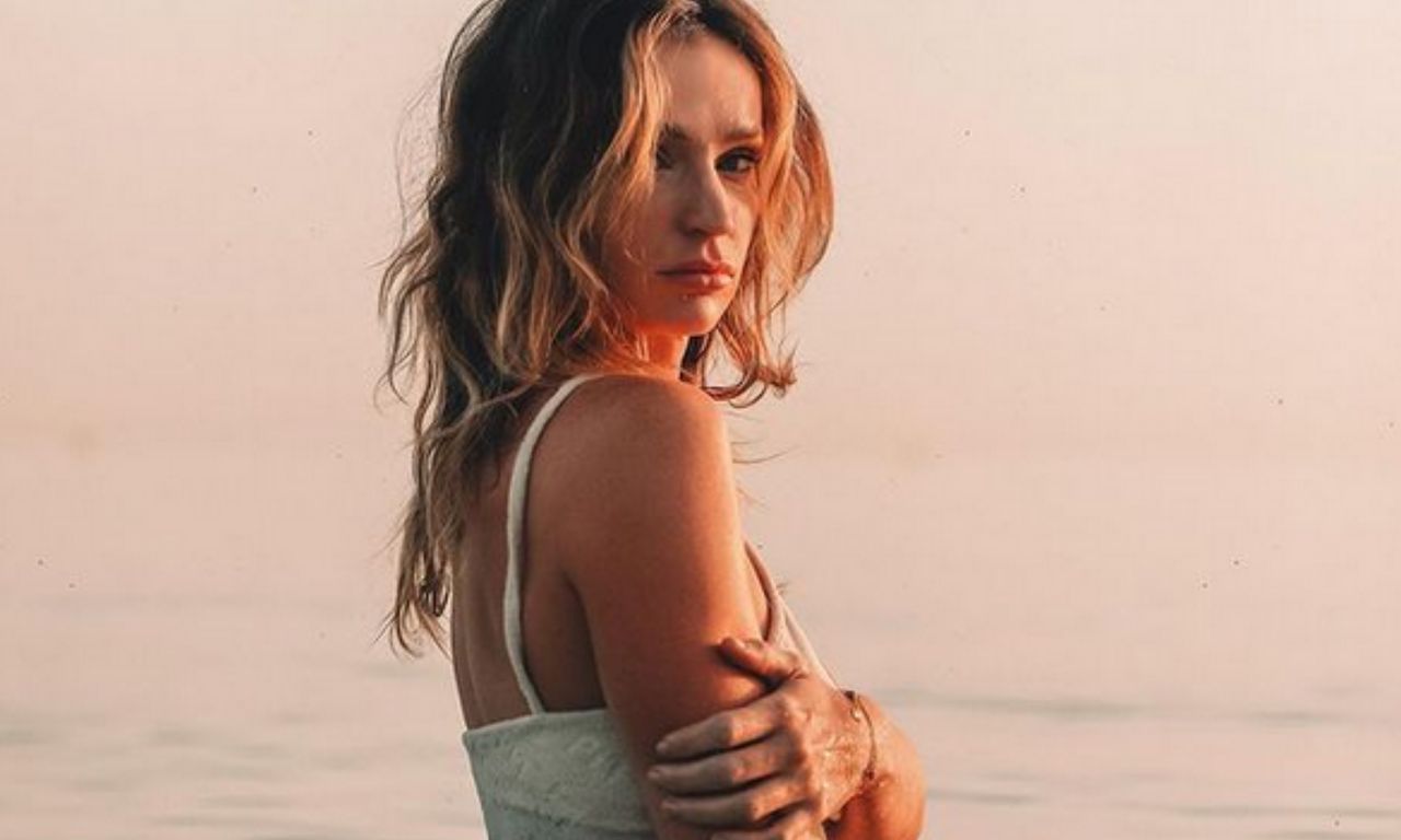 Danae Mercer pokazuje, jak media społecznościowe kłamią. Jej zdjęcia są na to dowodem