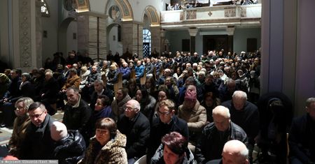 Ważna informacja dla wiernych. Jest decyzja biskupów w Polsce