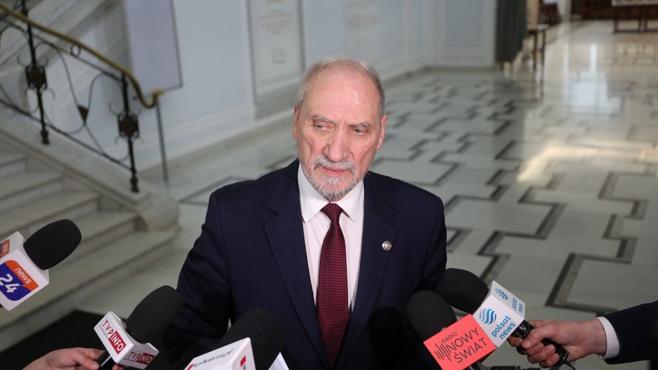 07.04.2022 Warszawa , ul. Wiejska , Sejm . Nz posel PIS Antonii Macierewicz.
Fot. Maciek Jazwiecki / Agencja Wyborcza.pl
Fot. Maciek Jazwiecki / Agencja Wyborcza.pl
/FR/
