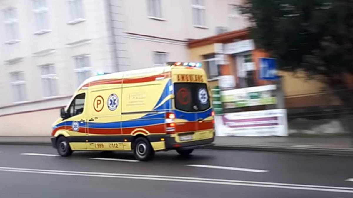 Ratownicy pędzili na ratunek (zdjęcie ilustracyjne)