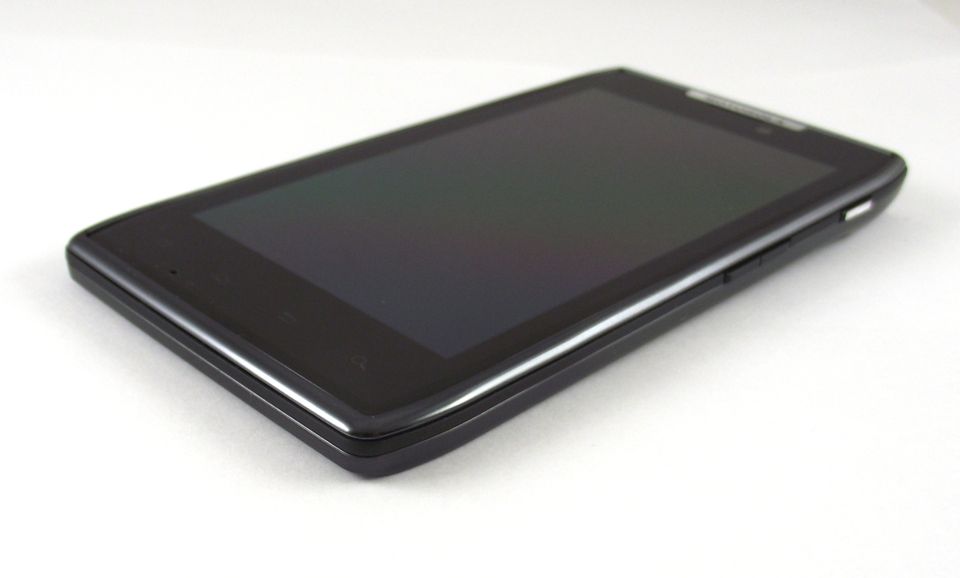 Motorola RAZR XT910 - żyletka wśród Androidów [test] 1