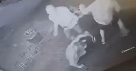 Radom. Brutalne pobicie przed Żabką. 37-latek z zarzutem usiłowania zabójstwa