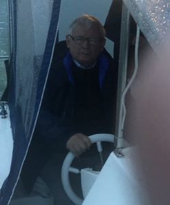 Jarosław Kaczyński na urlopie. Joachim Brudziński pokazał zdjęcie. "Stery Polski w dobrych rękach"