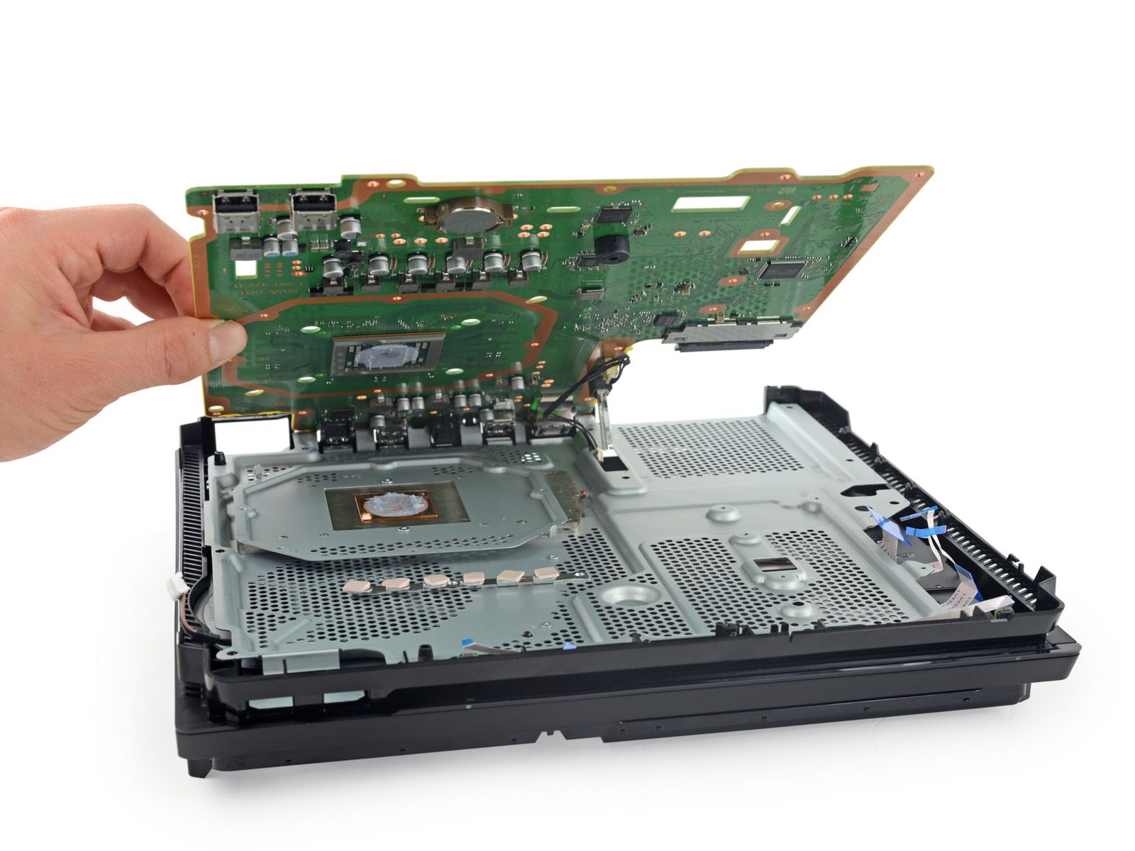 PS4 Pro rozłożone na części i ocenione pod kątem trudności w naprawie 2