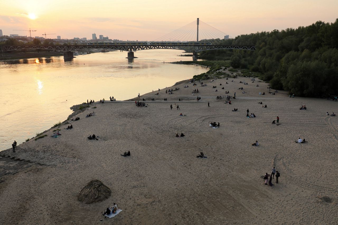 Warszawa. Miały być baseny na Wiśle, co się zmieniło?