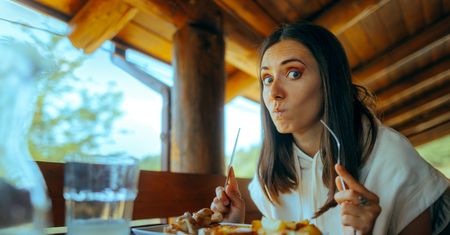 Umówiła się na randkę w restauracji. Była oszołomiona, gdy wyszło na jaw, kto ją zaprosił