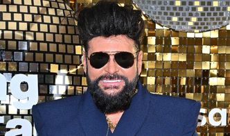 Fryzura Krzysztofa Rutkowskiego żyje i ewoluuje. Na głowie detektywa pojawiły się jasne pasemka i tego nie da się odzobaczyć (FOTO)