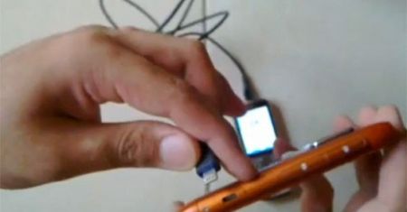 Nokia N8 odczytuje pendrive i inną komórkę przez USB [wideo]