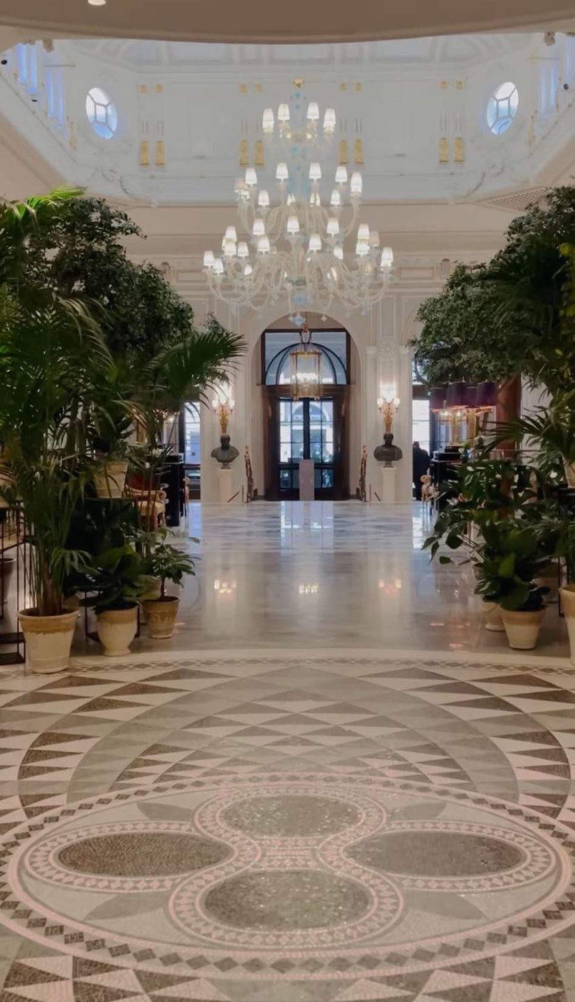 Wnętrza hotelu, w którym zatrzymała się Izabela Janachowska