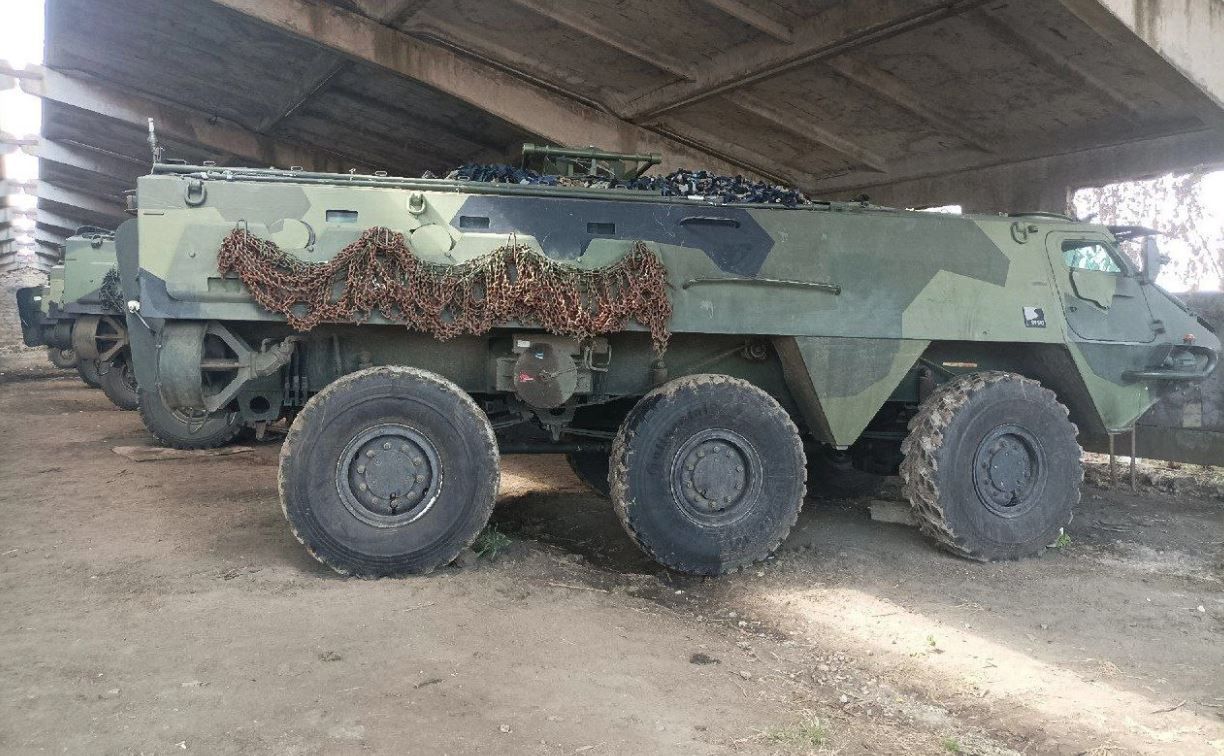 Fiński transporter w Ukrainie