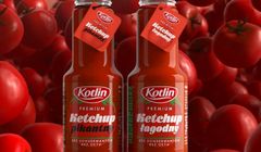 Ketchup Kotlin filmowo reklamowany w szklanych butelkach (wideo)