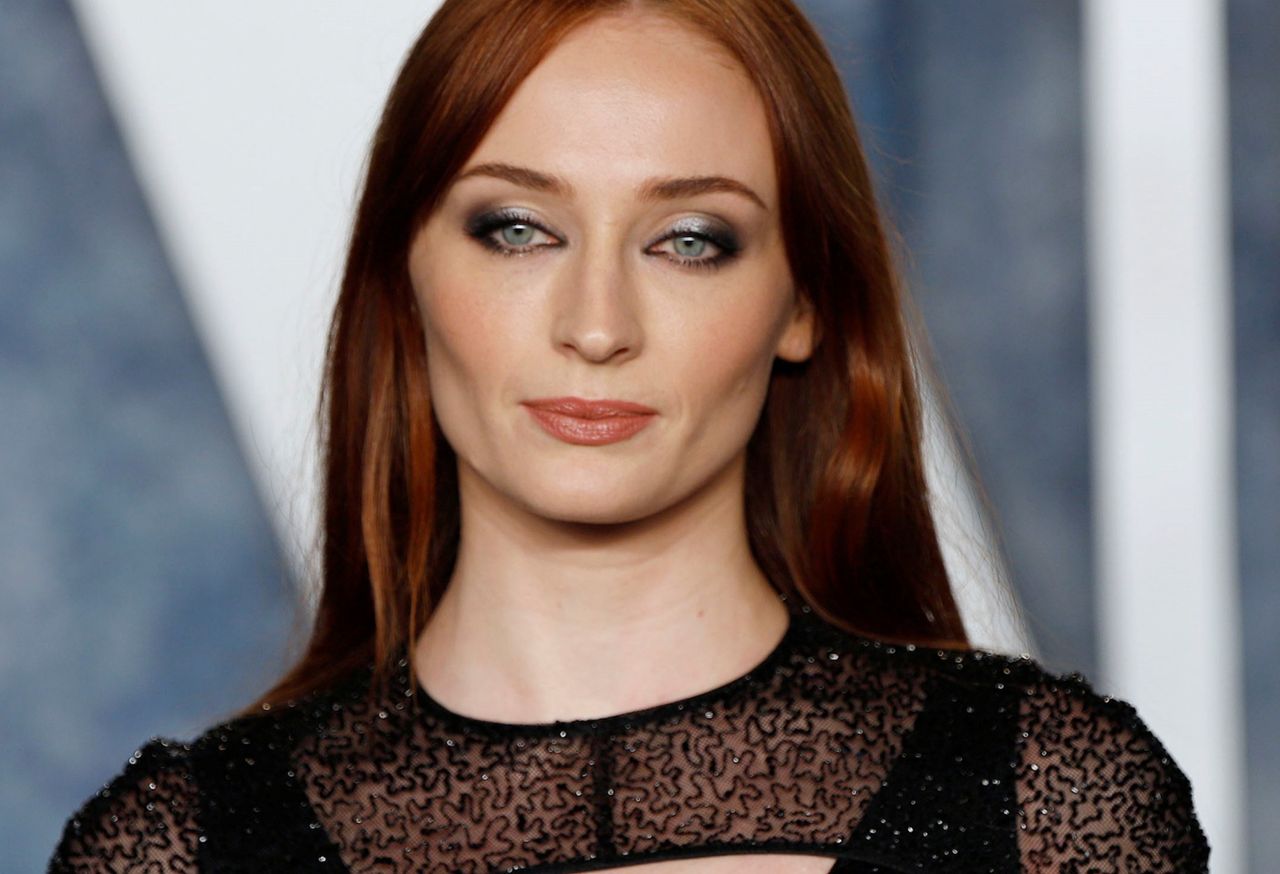 Sophie Turner broke her silence and spoke about the divorce.