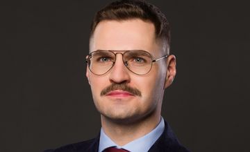 Play bez szefa komunikacji korporacyjnej. Krzysztof Olszewski odchodzi po 2 latach