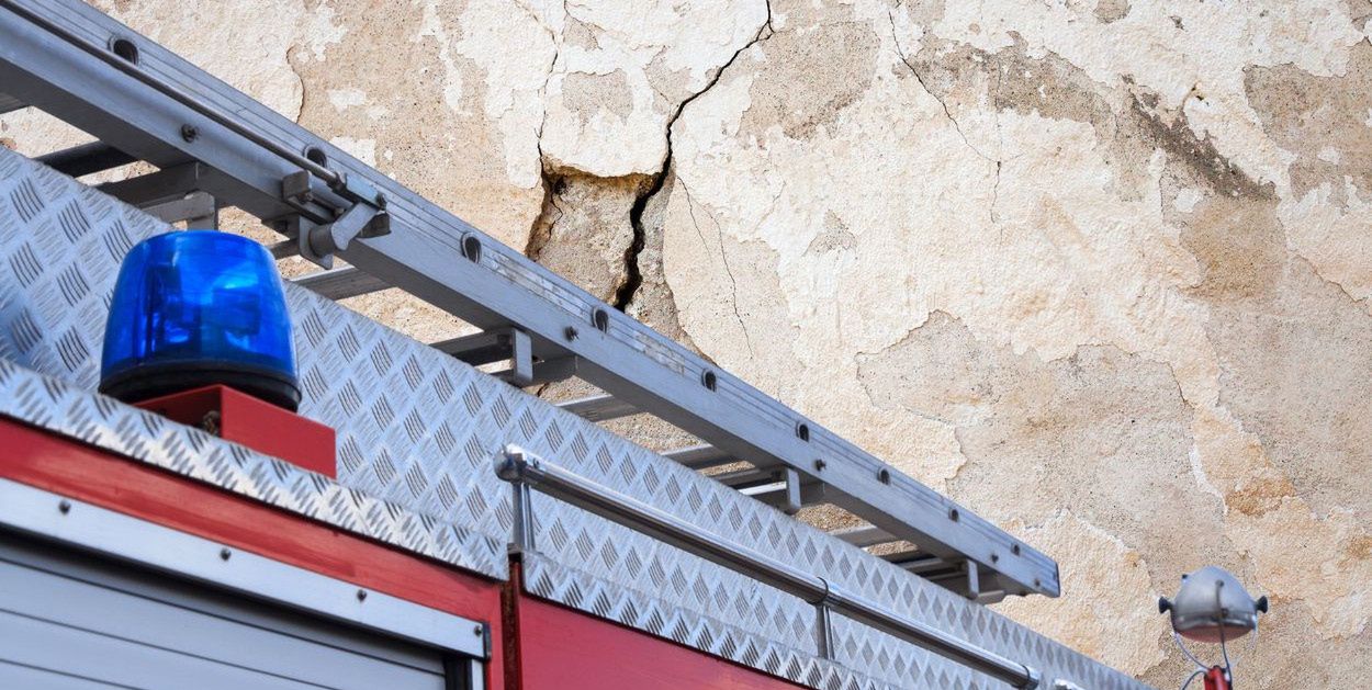 Ciechanów: Runęła ściana – ratownicy walczyli o życie robotnika z Pułtuska!