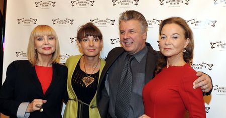 "Wiem, że mu się podobałam". Dopiero po pogrzebie wyznała, co ich łączyło