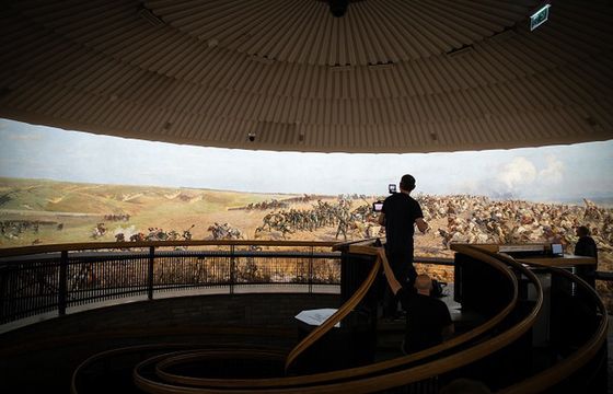 Bank Pekao S.A. w filmie „Okiem liryka” przybliża historię obrazu „Bitwa pod piramidami” autorstwa Wojciecha Kossaka