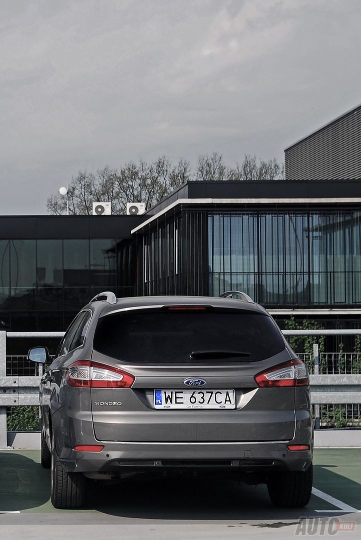 Citroen C5 Tourer vs. Ford Mondeo Kombi