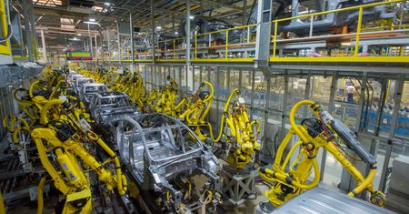 Kia rusza z produkcją 6 kwietnia. Reszta producentów jeszcze się wstrzymuje
