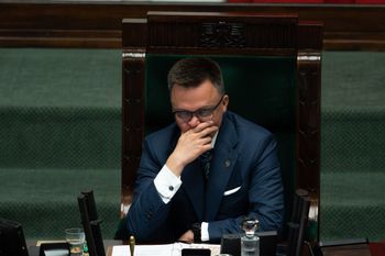 Rekonstrukcja rządu coraz bliżej. Trzeszczy w koalicji