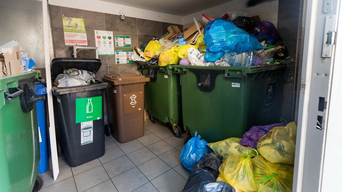 Rewolucja w odpadach. Rząd przyspiesza prace nad systemem kaucyjnym i ROP 