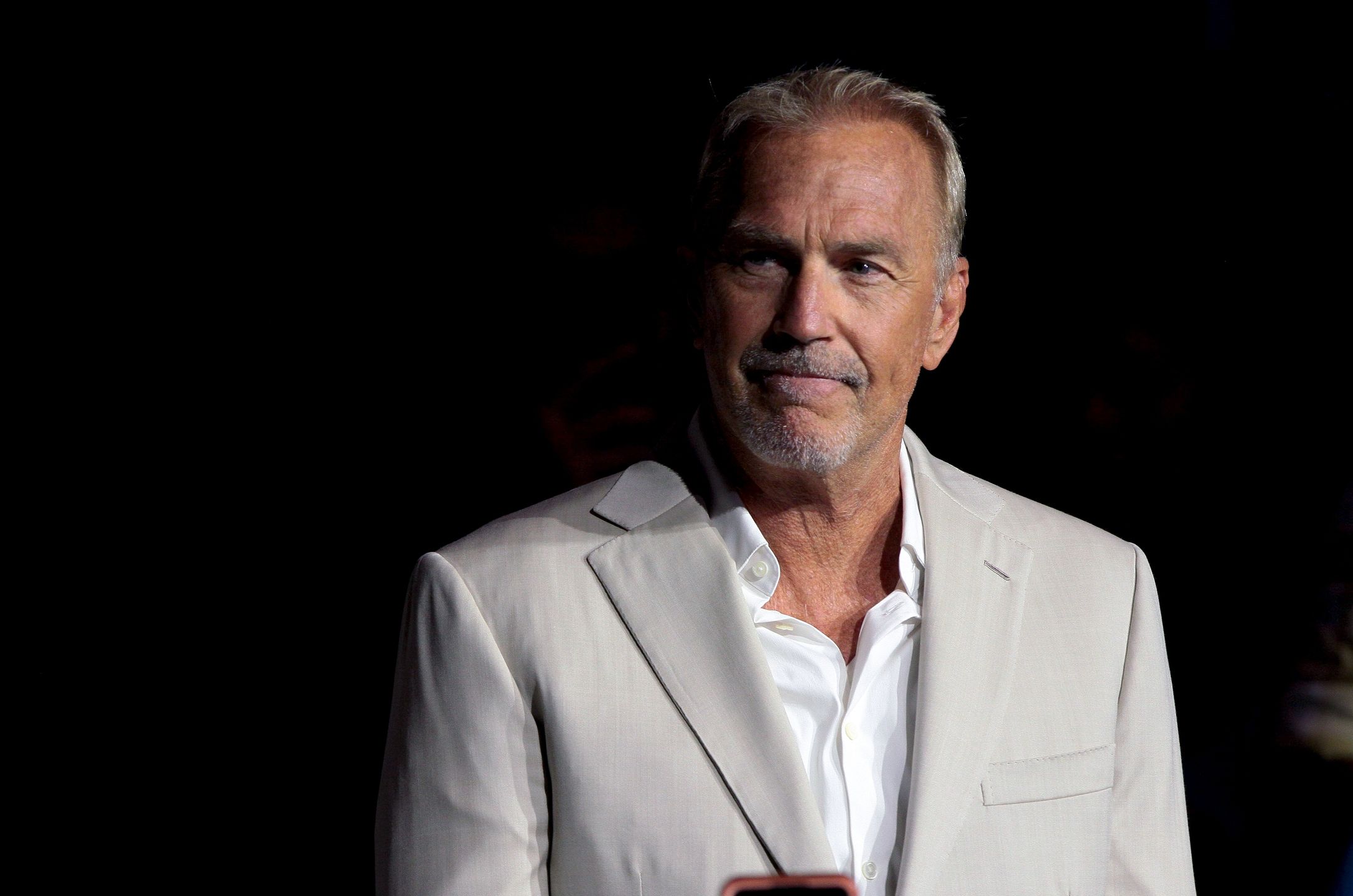 Telmex Siglo XXI Forum 2025MEXICO CITY, MEXICO - SEPTEMBER 5: Kevin Costner attends the México Siglo XXI Forum at Auditorio Nacional on September 5, 2025 in Mexico City, Mexico. (Photo by Medios y Media/Getty Images)Medios y Mediacolor - tipo de imagen