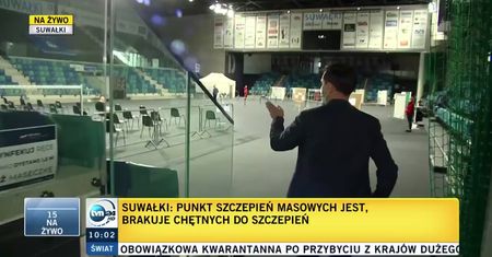 TVP obwieściła sukces suwalskiego punktu szczepień. TVN24 na miejscu zastało jedną osobę