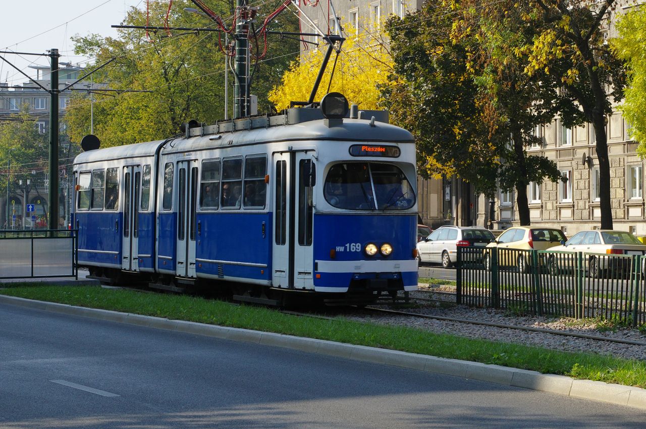 "Nikt nie zwrócił uwagi". Motorniczy o żenującym zachowaniu pasażera