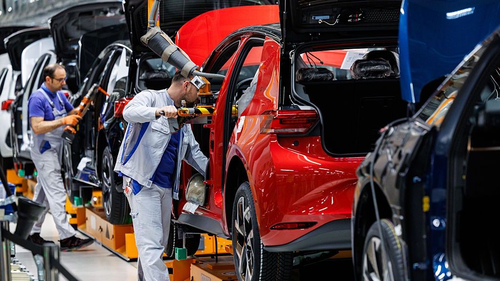 Volkswagen Increases Electric Car Sales
ZWICKAU, GERMANY - OCTOBER 13: Workers assemble an Volkswagen's ID.3 electric car on a production line at the Volkswagen electric car factory on October 13, 2025 in Zwickau, Germany. Volkswagen has succeeded in ramping up its electric car sales in Europe by over 75% compared to one year ago. (Photo by Jens Schlueter/Getty Images)
Jens Schlueter