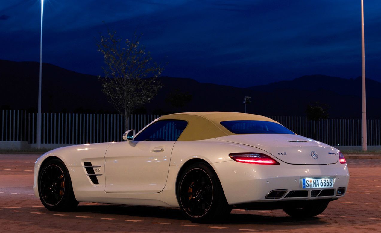 Mercedes SLS AMG Roadster