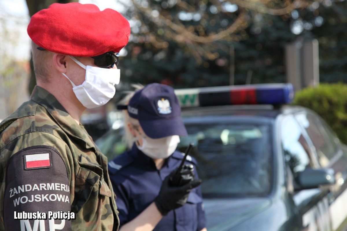 Żandarmeria Wojskowa wesprze policję w związku z epidemią. Jakie są jej uprawnienia wobec kierowców?