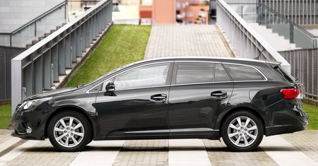 Używana Toyota Avensis III 1.6-2.0 Valvematic – japończyk, który cię nie zawiedzie