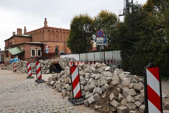 Kraków: Plac Bawół i ulica Dajwór.Jest petycja w sprawie wycinki drzew