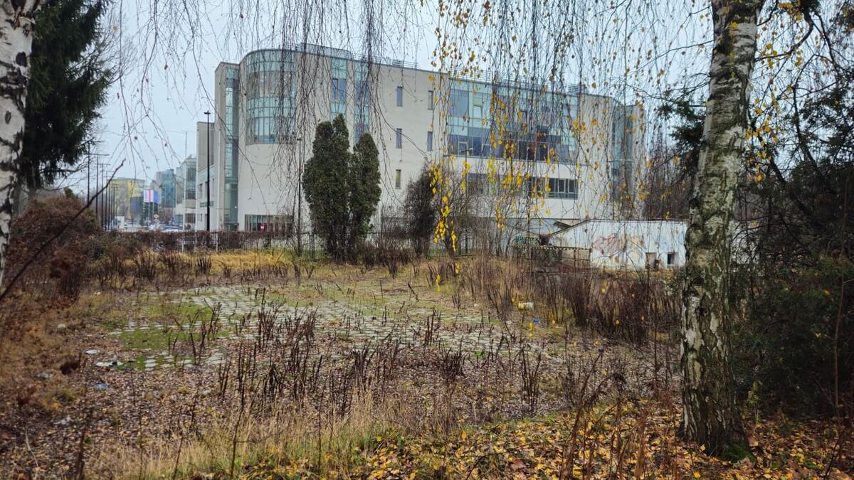 Na działce pomiędzy Kliniką UP a stacją Orlen przy ul. Głębokiej powstanie prywatny akademik