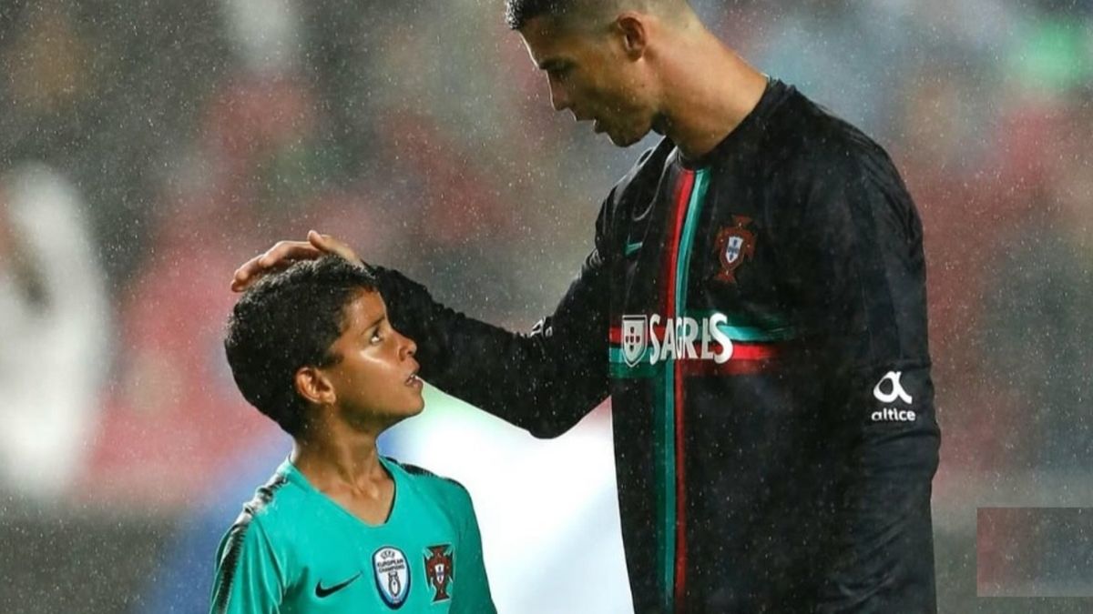 Tata i syn Cristiano Ronaldo w barwach reprezentacji Portugalii