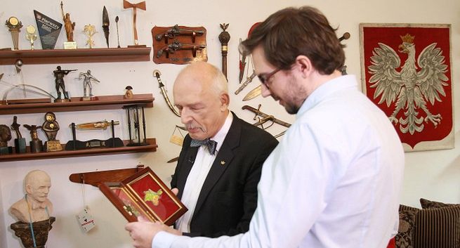 "Super Express" stawia na formaty wideo. Nowościami "Twarzą w twarz" oraz "Super Temat"