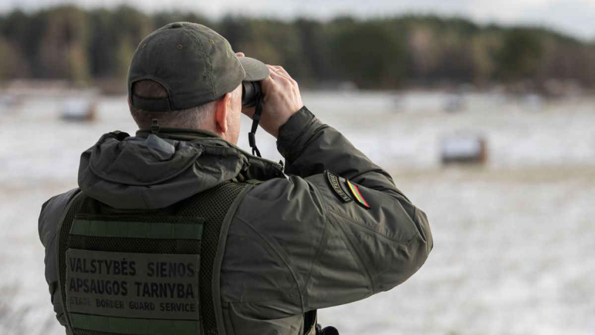 Zatrzymano Litwina, przewożącego 6 osób  w kierunku Polski