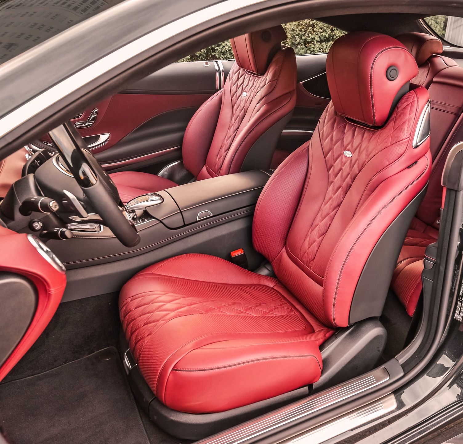 Mercedes-Benz S63 AMG i S550 Coupé w nowej galerii zdjęć 94