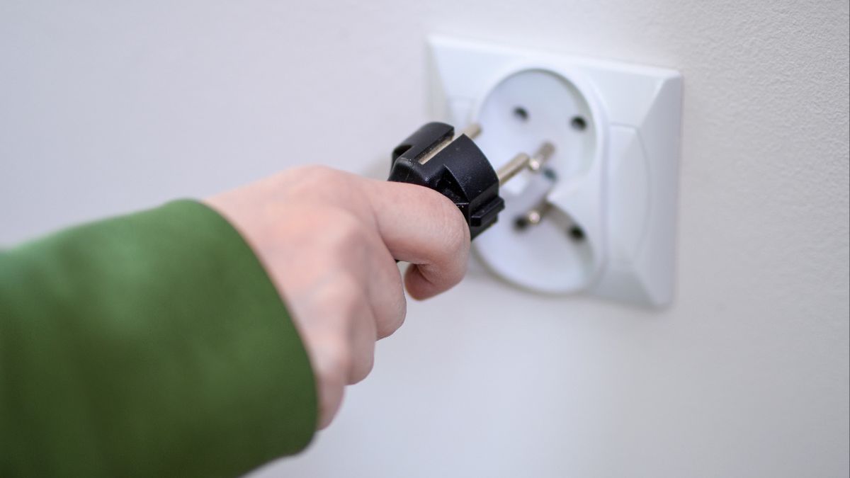 Te sprzęty elektroniczne warto odłączyć od kontaktu