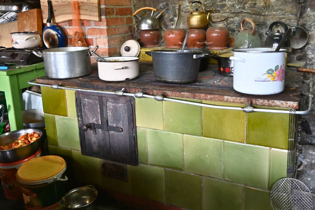 Kuchnia kaflowe działają do dziś