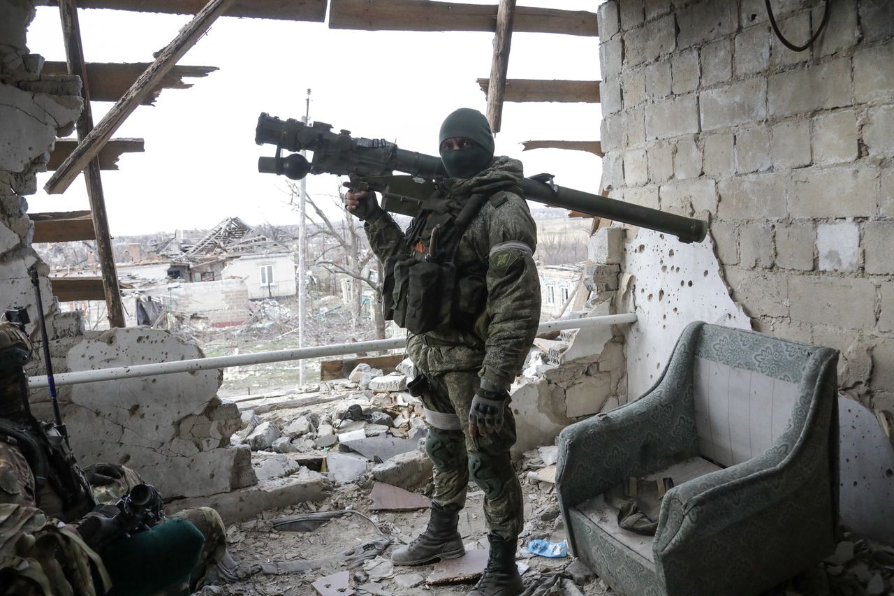 Russian forces infiltrate Avdiivka in Ukraine, as decisive battle phase looms