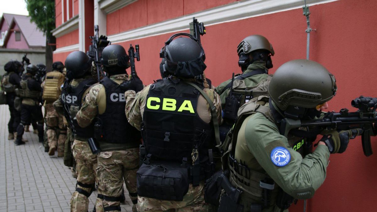 CBA rozbiło grupę przestępczą zajmującą się hazardem. 