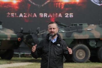 Szef MON w Kijowie. Kluczowe rozmowy o współpracy wojskowej