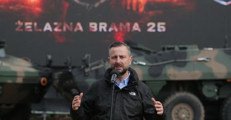 Szef MON w Kijowie. Kluczowe rozmowy o współpracy wojskowej