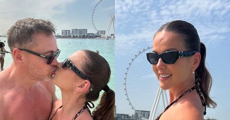 RZADKI WIDOK. Paulina Sykut-Jeżyna w panterkowym bikini wtula się w nagą klatę męża, racząc go buziakiem