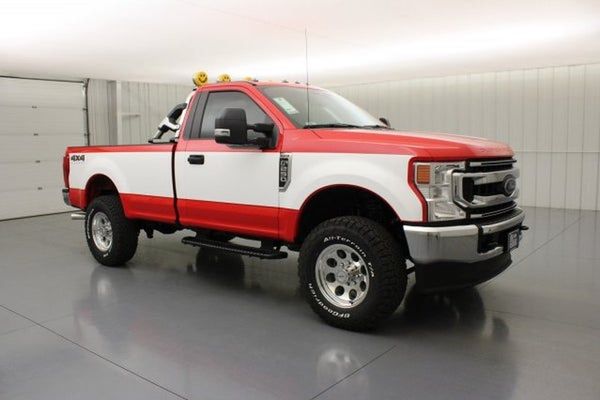 Ford F-250 z pakietem Highboy idealnie nawiązuje do historycznego modelu