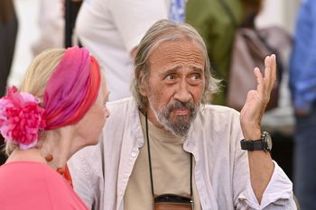 Krzysztof Wakuliński ma gotowy grób. Zadbał o niego jeszcze za życia